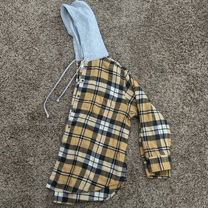 NWOT American Eagle hooded flannel